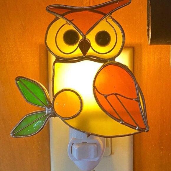 Vintage Stained Glass Owl Plug In Wall Night Light On Off Switch - Used